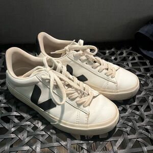 VEJA Campo Sneakers Sz 38.5